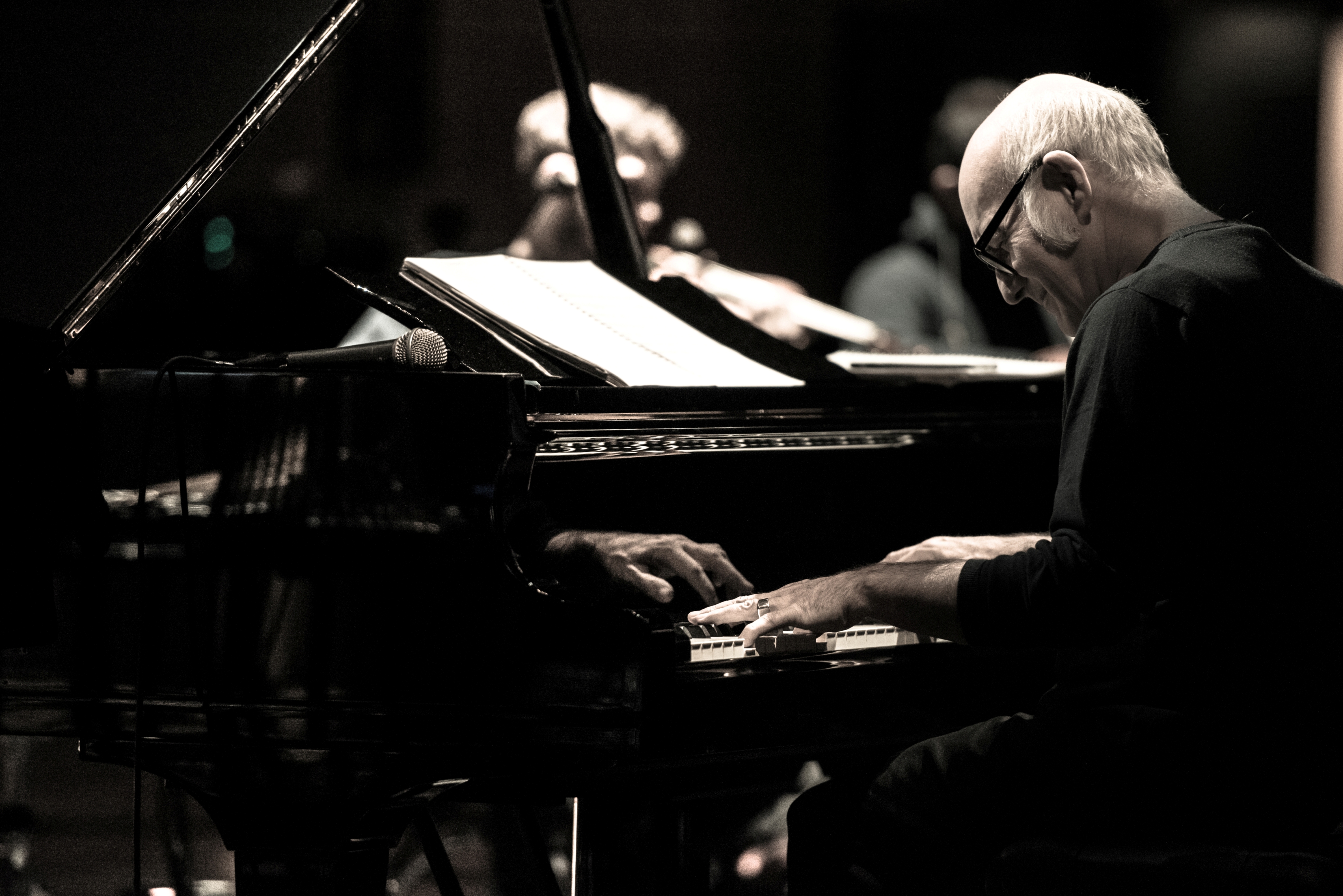 Foto ALBA: Ludovico Einaudi in concerto al Busca